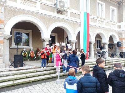 Великденска работилница с 1 'Б' клас и родители
